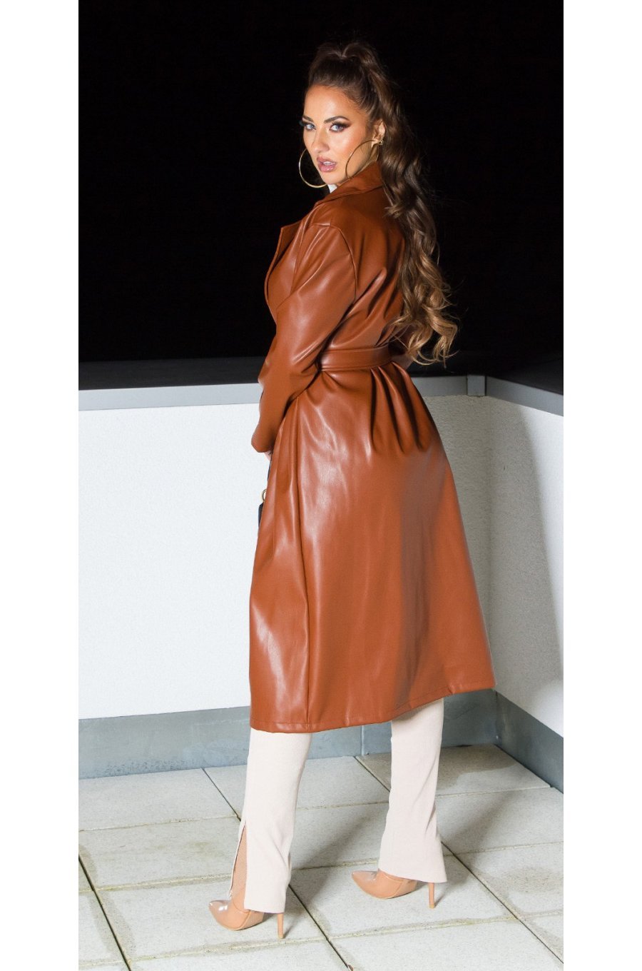 Palton dama elegant, lung, din piele eco, maro, Takisha Palton dama elegant, lung, din piele eco, maro, Takisha 2 - jojofashion.ro