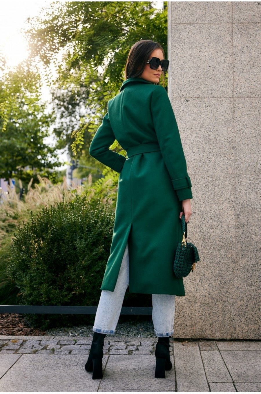 Palton dama elegant lung, verde, clasic, cu buzunare si cordon, Vanora Palton dama elegant lung, verde, clasic, cu buzunare si cordon, Vanora 2 - jojofashion.ro