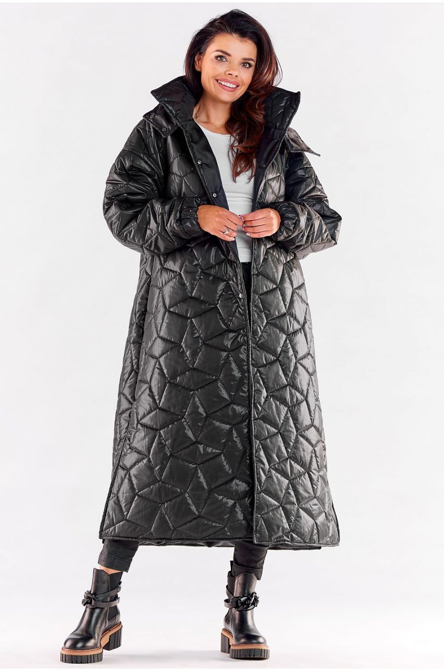 Palton dama lung, matlasat, negru, oversize, cu gluga, Lanny Palton dama lung, matlasat, negru, oversize, cu gluga, Lanny 1 - jojofashion.ro