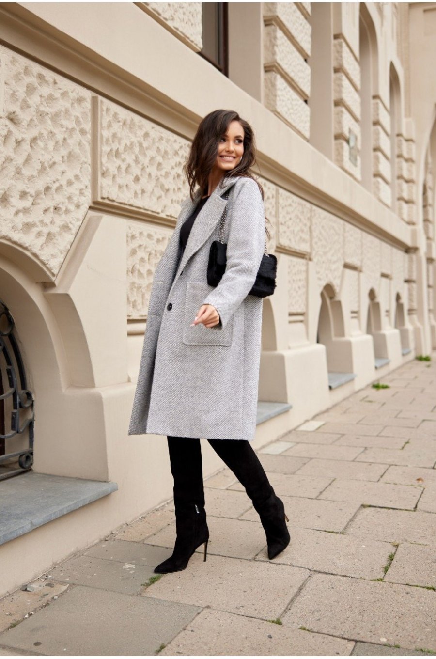Palton dama midi oversize, gri, cu buzunare aplicate, Francys Palton dama midi oversize, gri, cu buzunare aplicate, Francys 2 - jojofashion.ro