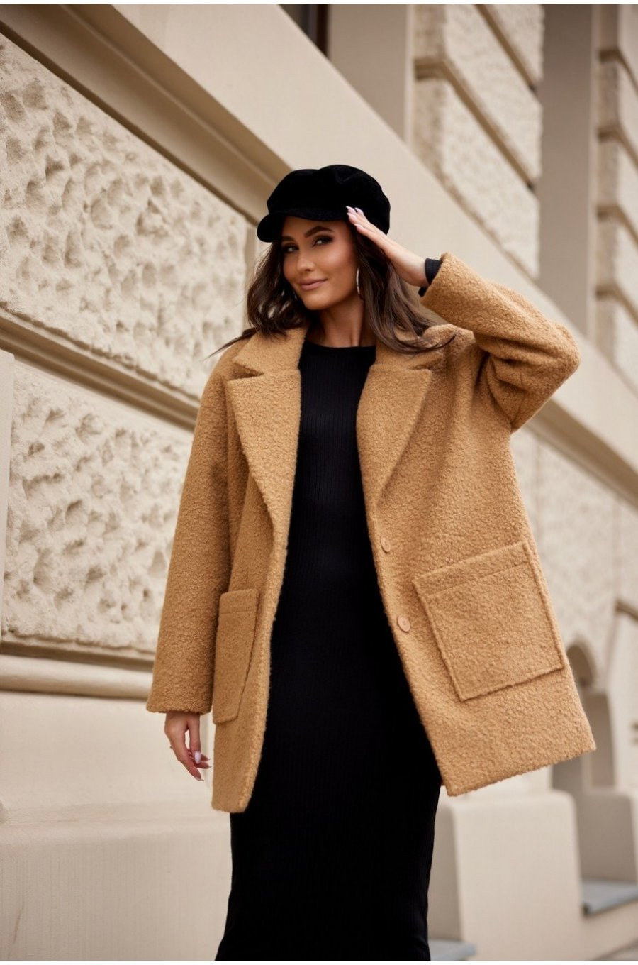Palton dama scurt, caramel, oversize, cu buzunare aplicate, Sanchez 2 - jojofashion.ro