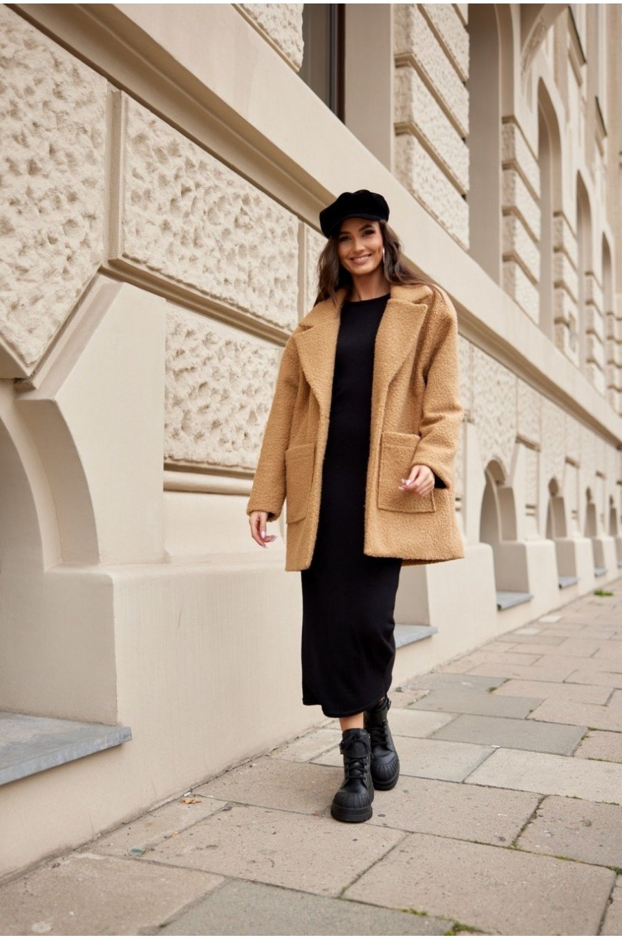 Palton dama scurt, caramel, oversize, cu buzunare aplicate, Sanchez 3 - jojofashion.ro