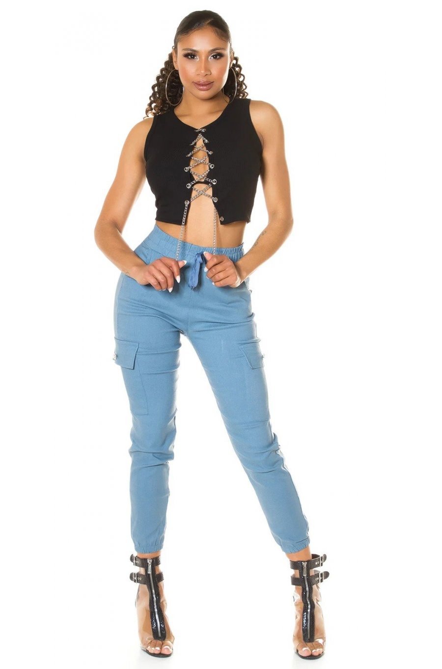 Pantaloni dama albastri cargo cu buzunare aplicate Haru Pantaloni dama albastri cargo cu buzunare aplicate Haru 3 - jojofashion.ro