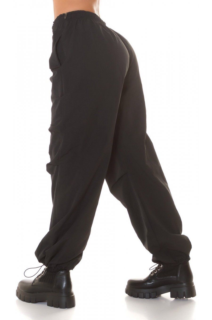 Pantaloni dama cargo, negri, oversize, Tenille Pantaloni dama cargo, negri, oversize, Tenille 2 - jojofashion.ro