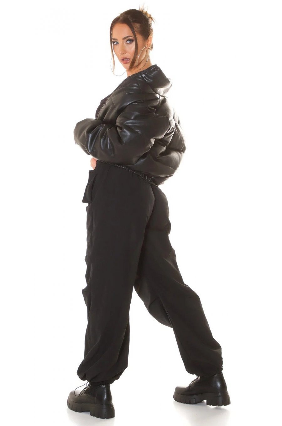 Pantaloni dama cargo, negri, oversize, Tenille Pantaloni dama cargo, negri, oversize, Tenille 5 - jojofashion.ro