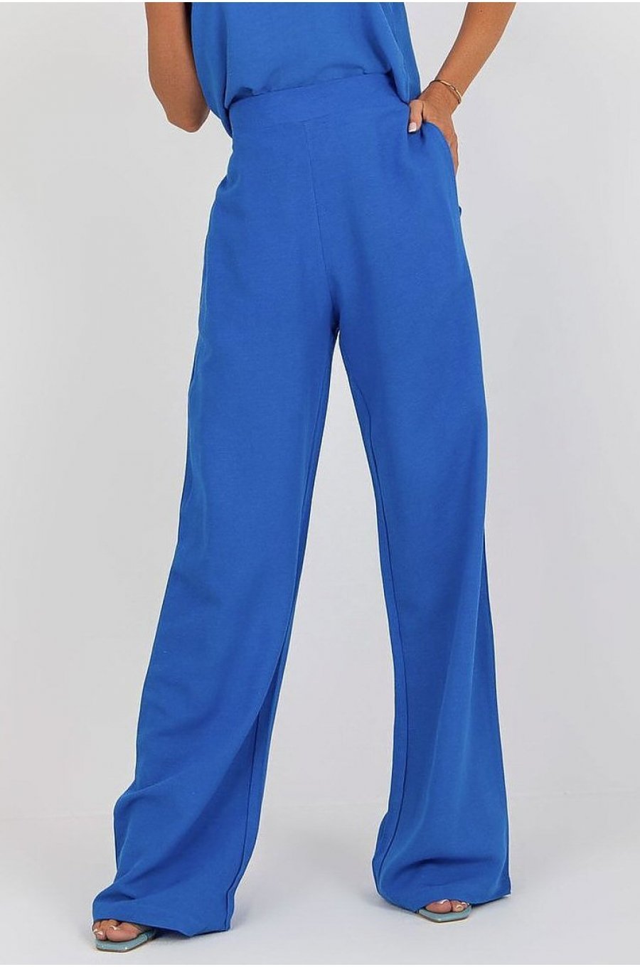 Pantaloni dama eleganti evazati, albastri, din bumbac si vascoza, cu talia inalta, Jezel 1 - jojofashion.ro