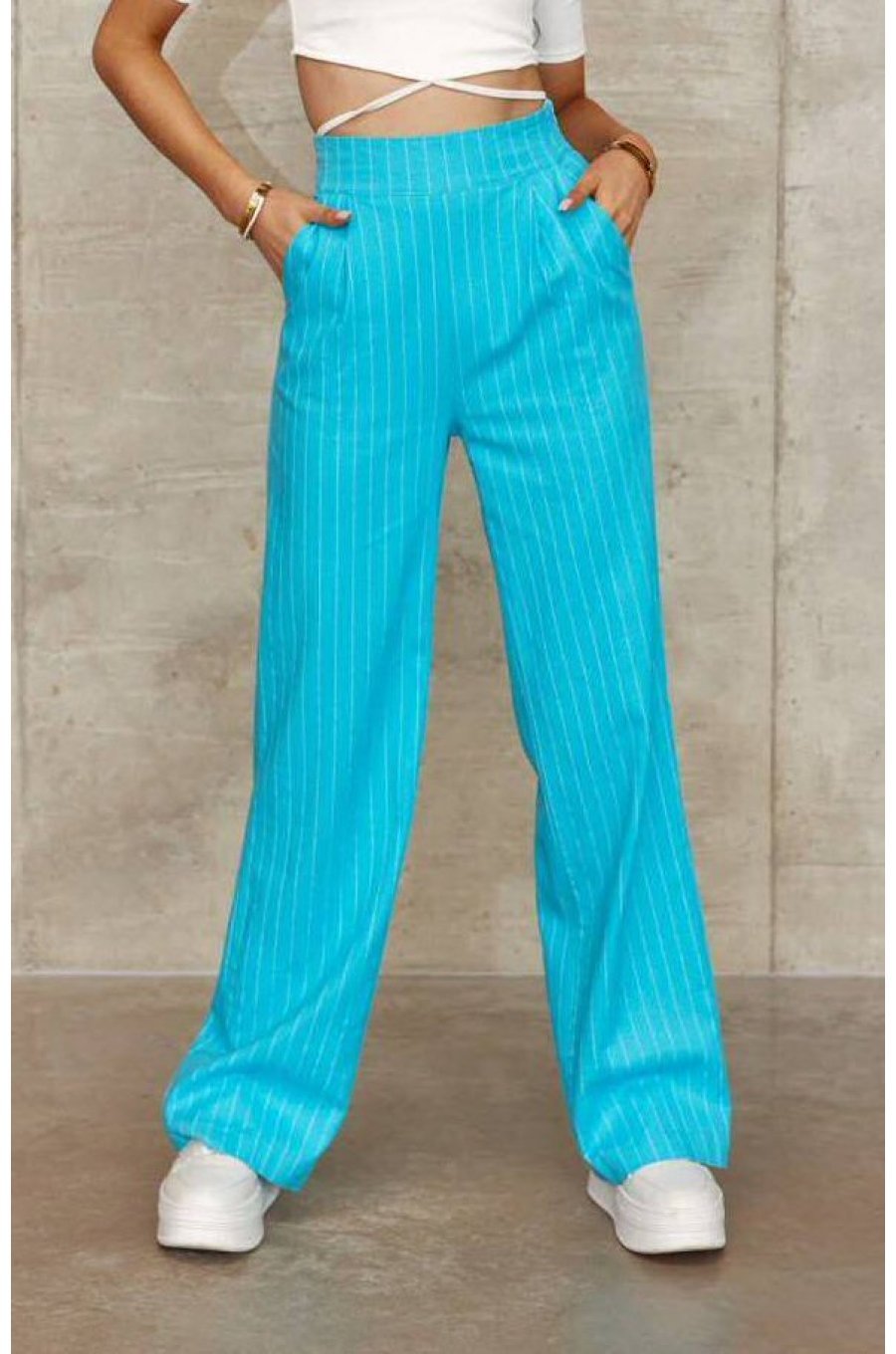 Pantaloni dama eleganti, evazati, bleu cu dungi albe, cu talia inalta, Akella 1 - jojofashion.ro