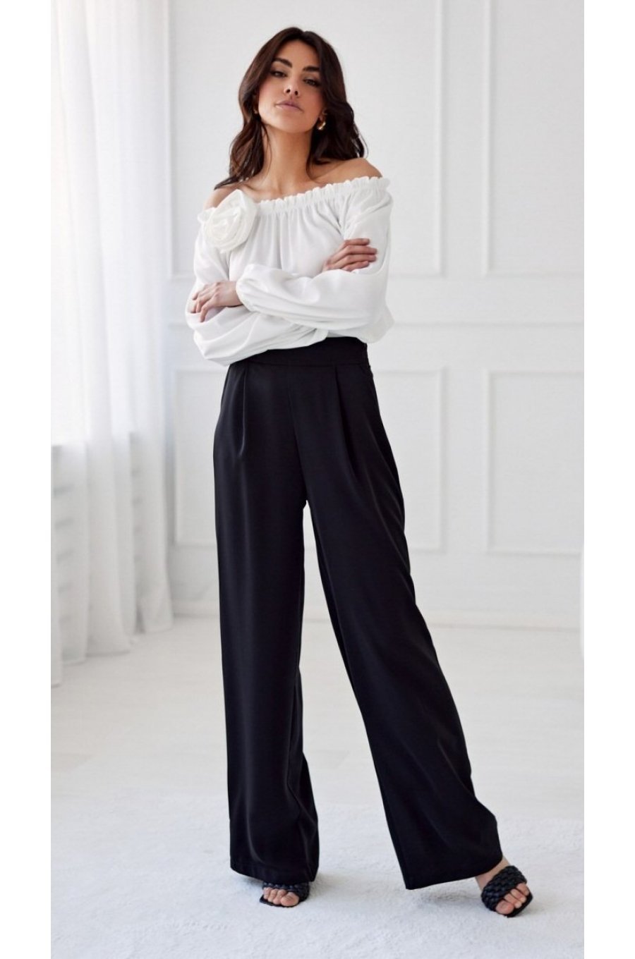 Pantaloni dama eleganti evazati, negri, cu talia inalta, Alaya 4 - jojofashion.ro