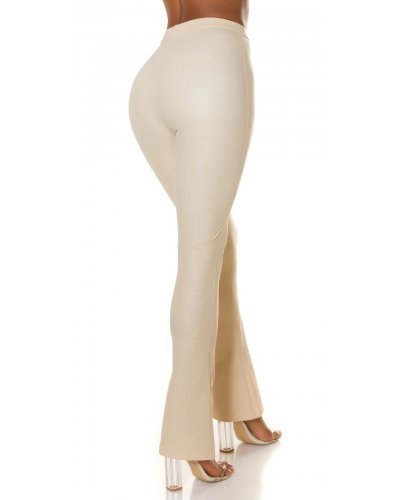 Pantaloni dama evazati bej piele eco vatuiti Damaris Pantaloni piele dama, Pantaloni dama evazati bej piele eco vatuiti Damaris - jojofashion.ro