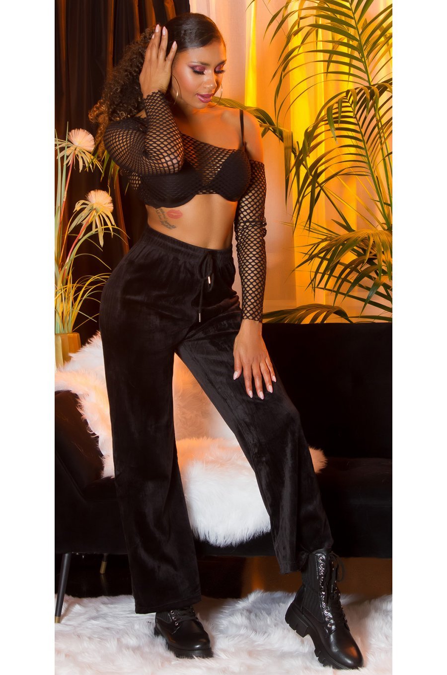 Pantaloni dama evazati, din catifea, negri, cu talia inalta, Kymber 3 - jojofashion.ro