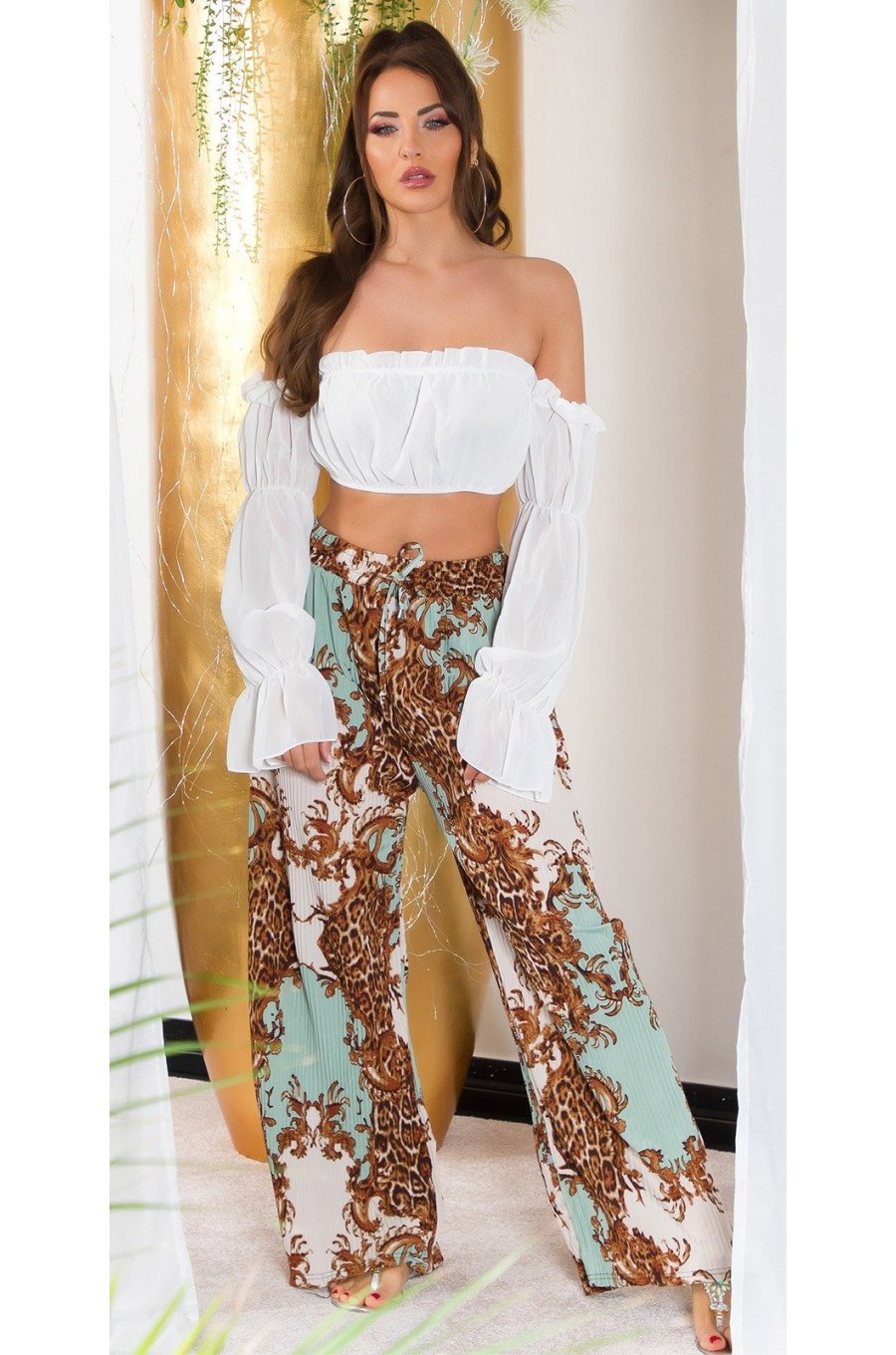 Pantaloni dama evazati largi, de vara, bleu, animal print, Amira Pantaloni dama evazati largi, de vara, bleu, animal print, Amira 3 - jojofashion.ro
