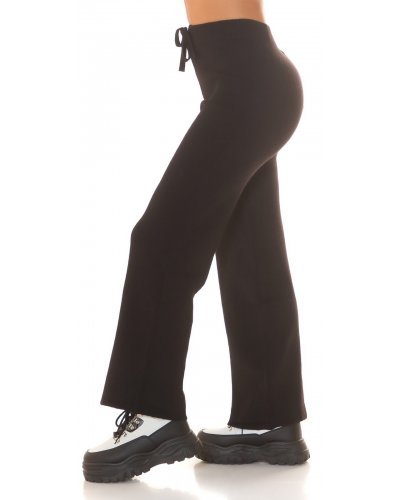 Pantaloni dama evazati, negri, din vascoza, cu talia inalta, Killya - jojofashion.ro