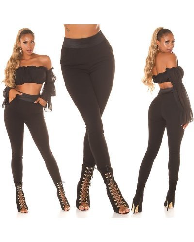 Tinuta pantaloni dama skinny negri cu talieinalta si crop top negru Lisette Tinute de club, Tinuta pantaloni dama skinny negri cu talieinalta si crop top negru Lisette - jojofashion.ro