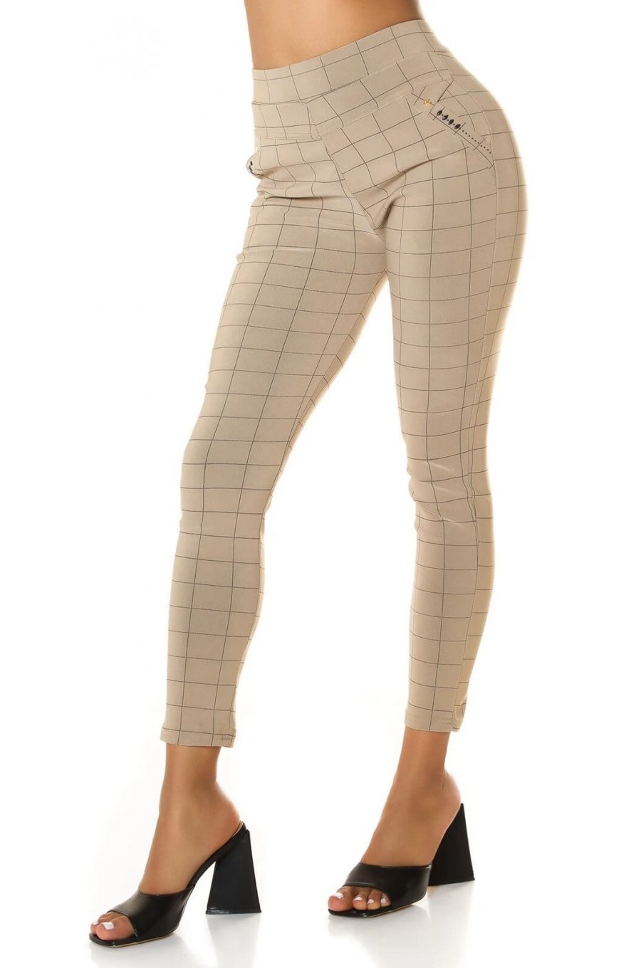 Pantaloni eleganti dama mulati bej in carouri Dizara Pantaloni eleganti dama mulati bej in carouri Dizara 1 - jojofashion.ro