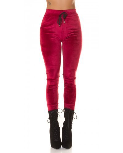 Pantaloni trening dama, Pantaloni dama trening din catifea burgundy, jogger, mulati, Violette - jojofashion.ro