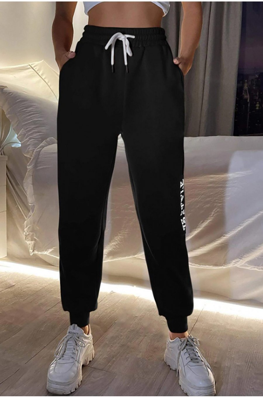 Pantaloni trening dama, din bumbac, negri cu print alb, Varvara 1 - jojofashion.ro