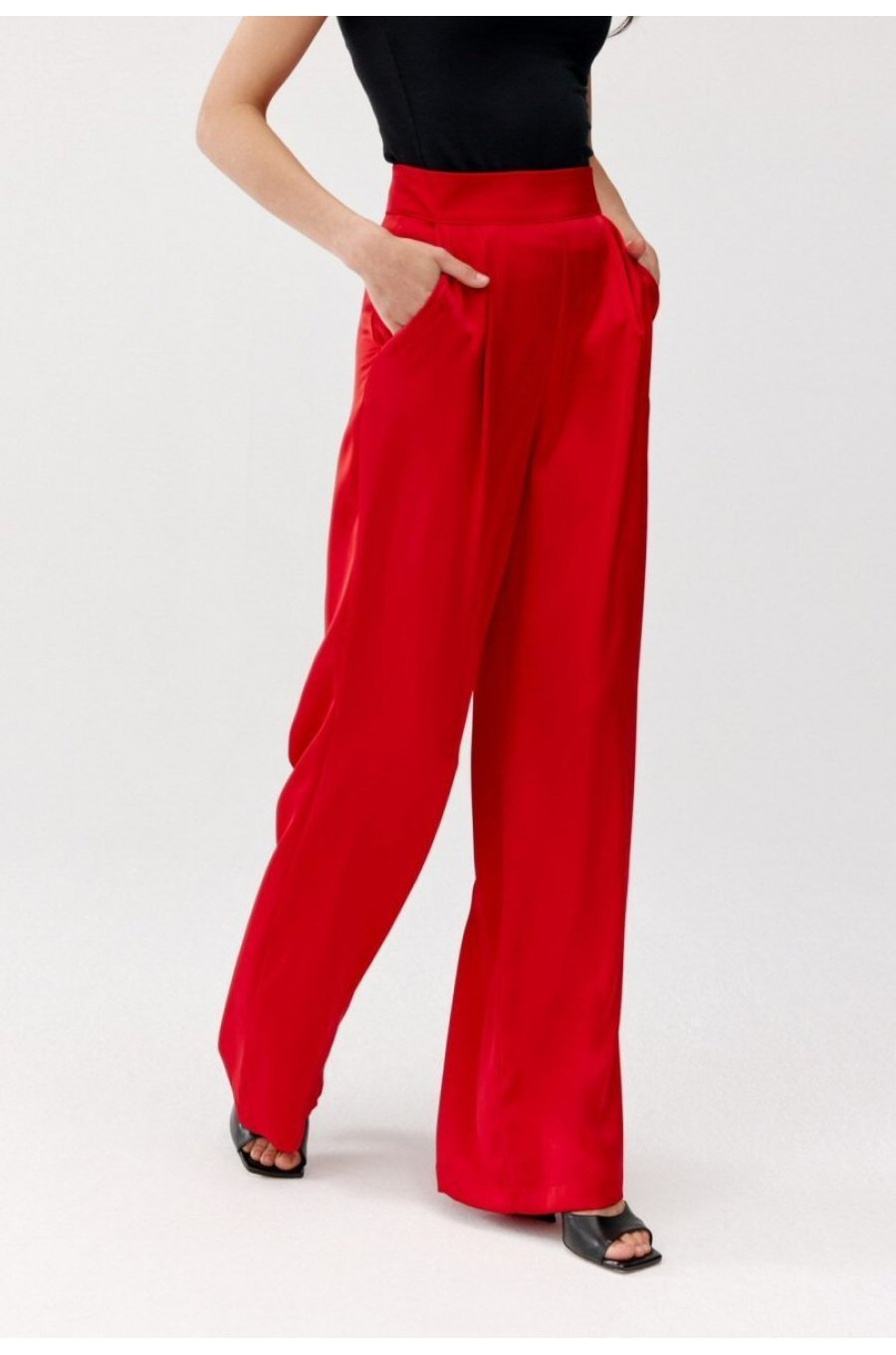 Pantaloni dama evazati, eleganti, rosii, din satin, ElsaR 1 - jojofashion.ro