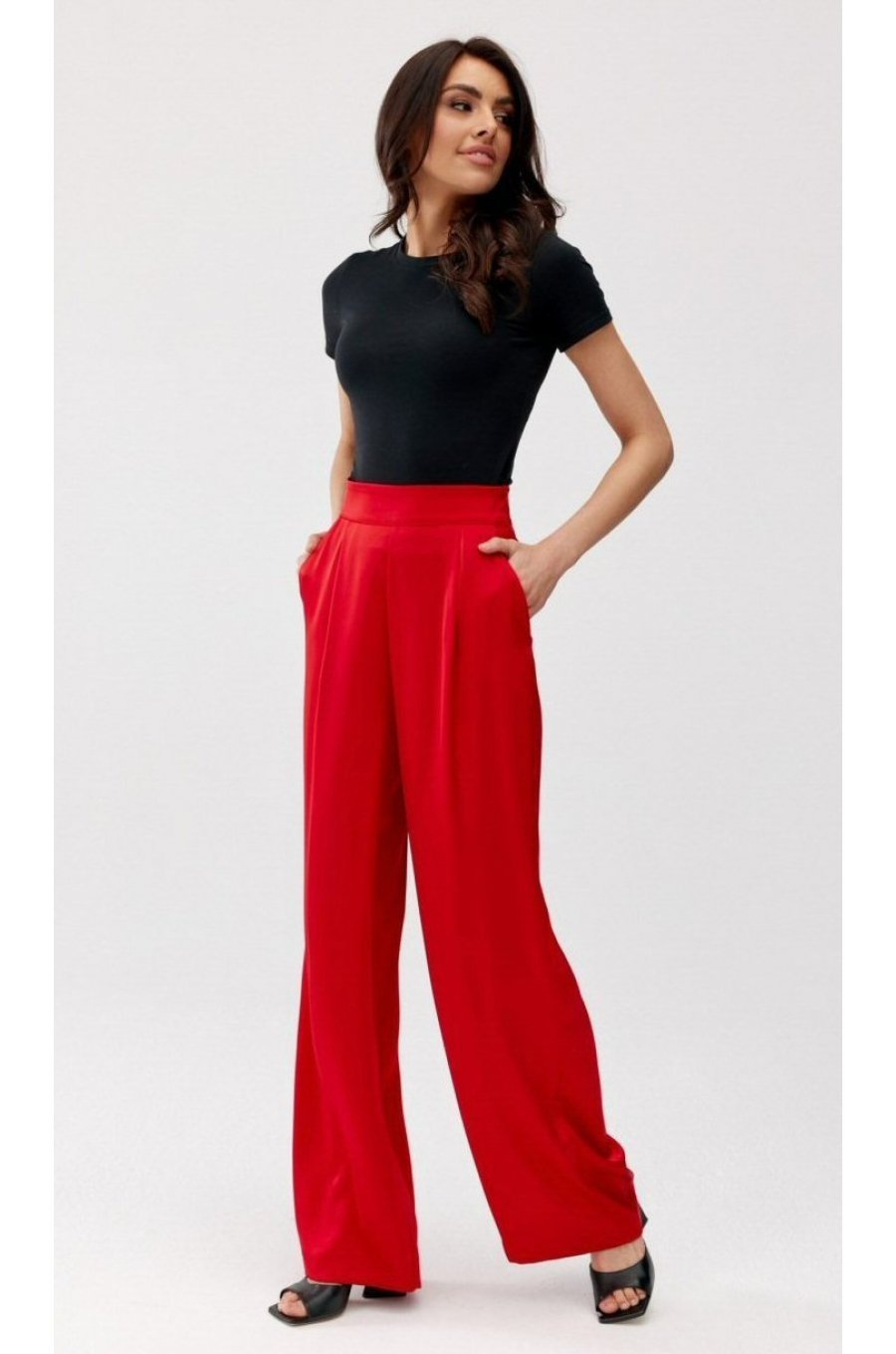 Pantaloni dama evazati, eleganti, rosii, din satin, ElsaR 4 - jojofashion.ro