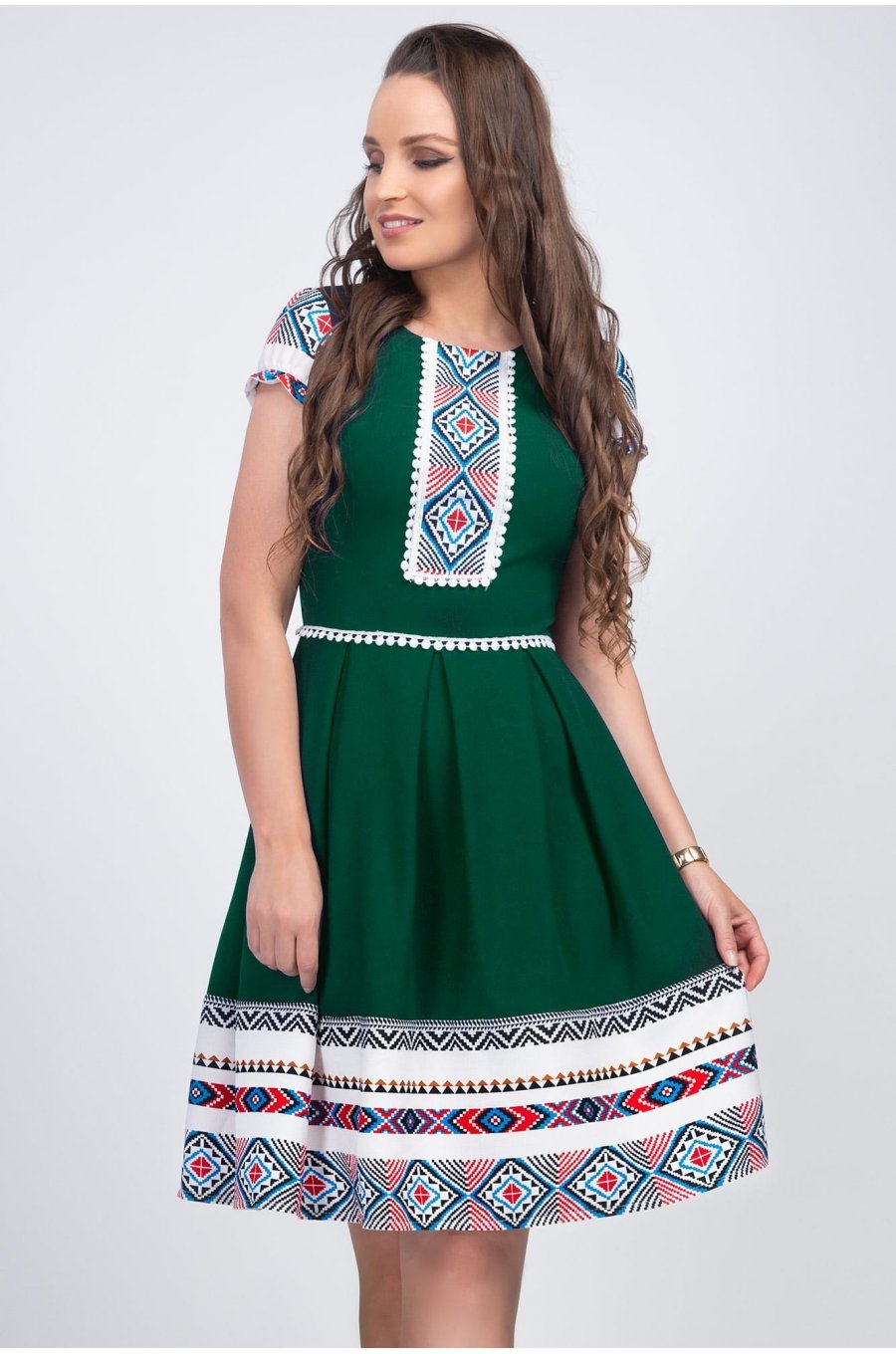 Rochie scurta verde cu motive traditionale Doinita 1 - jojofashion.ro