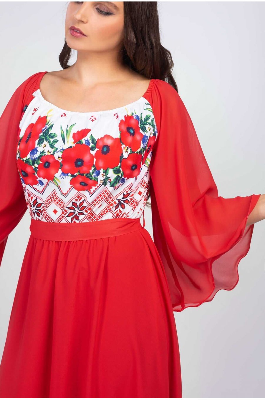 Rochie lunga rosie cu motive traditionale cu maci din voal vaporoasa Salomeea 4 - jojofashion.ro