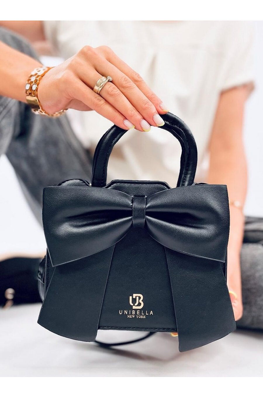 Geanta dama de mana, cu funda, din piele eco neagra, Trixis 1 - jojofashion.ro