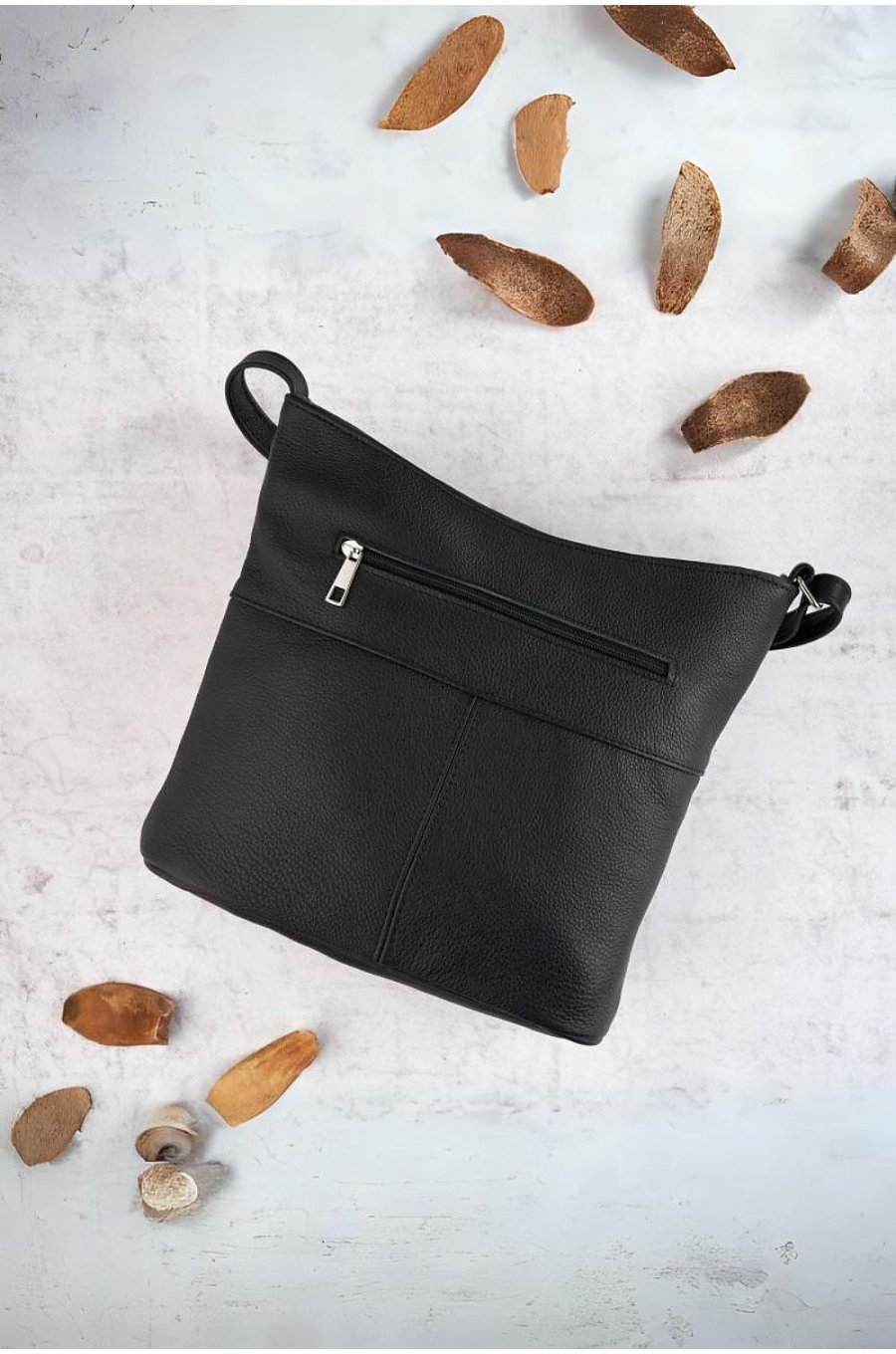Geanta dama, tip postas, de umar, din piele neagra, Angeni Geanta dama, tip postas, de umar, din piele neagra, Angeni 2 - jojofashion.ro