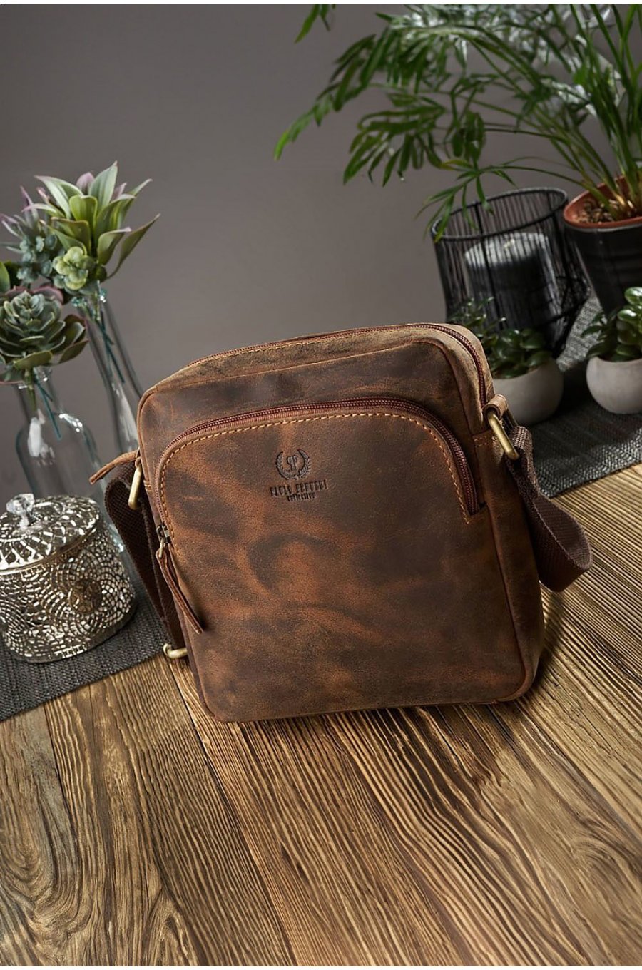 Geanta dama, vintage, de umar, din piele maro, Aquene Geanta dama, vintage, de umar, din piele maro, Aquene 2 - jojofashion.ro