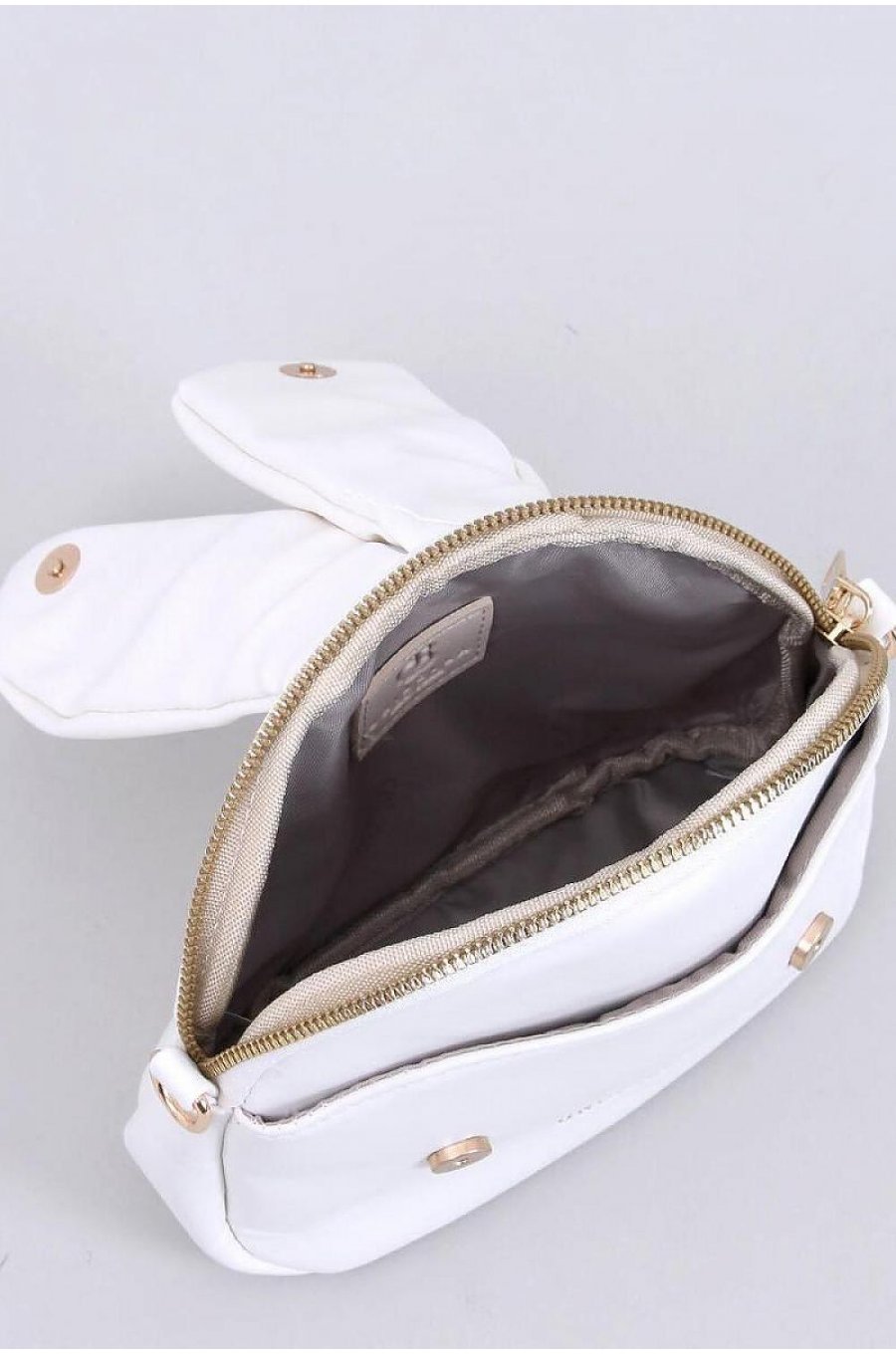 Geanta tip rucsac, din piele eco, alba, cu urechi si fermoar metalic, UniBella1 2 - jojofashion.ro
