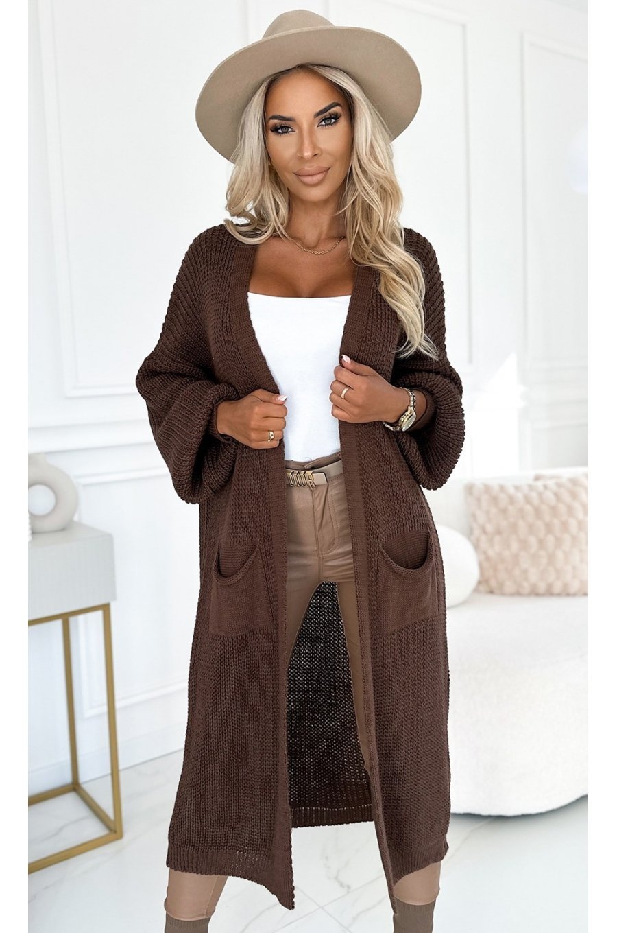 Cardigan dama lung, din acril, maro, cu buzunare, Krisse Cardigan dama lung, din acril, maro, cu buzunare, Krisse 1 - jojofashion.ro