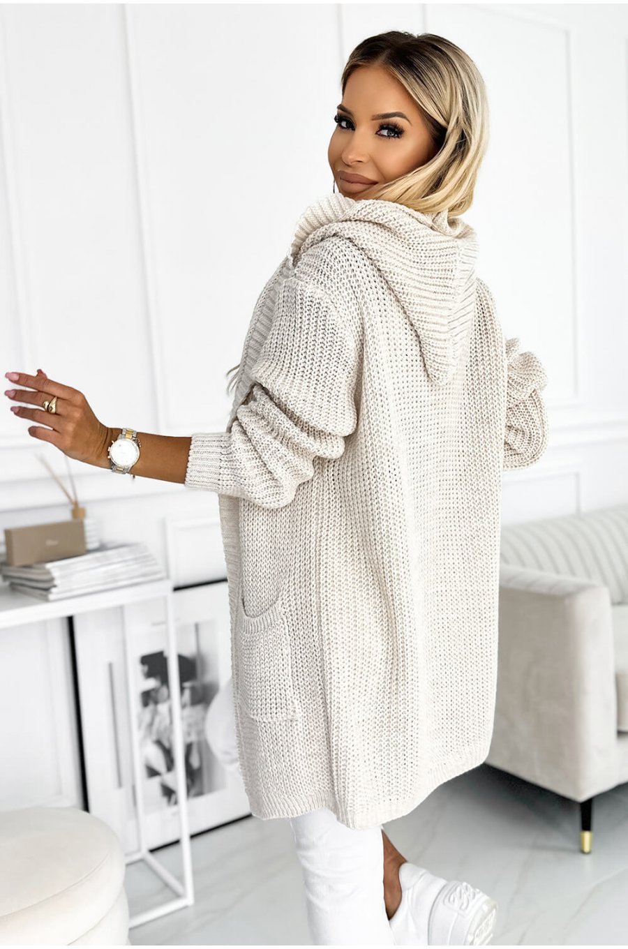 Cardigan dama midi, din acryl, bej, cu gluga si buzunare, Janet Cardigan dama midi, din acryl, bej, cu gluga si buzunare, Janet 2 - jojofashion.ro