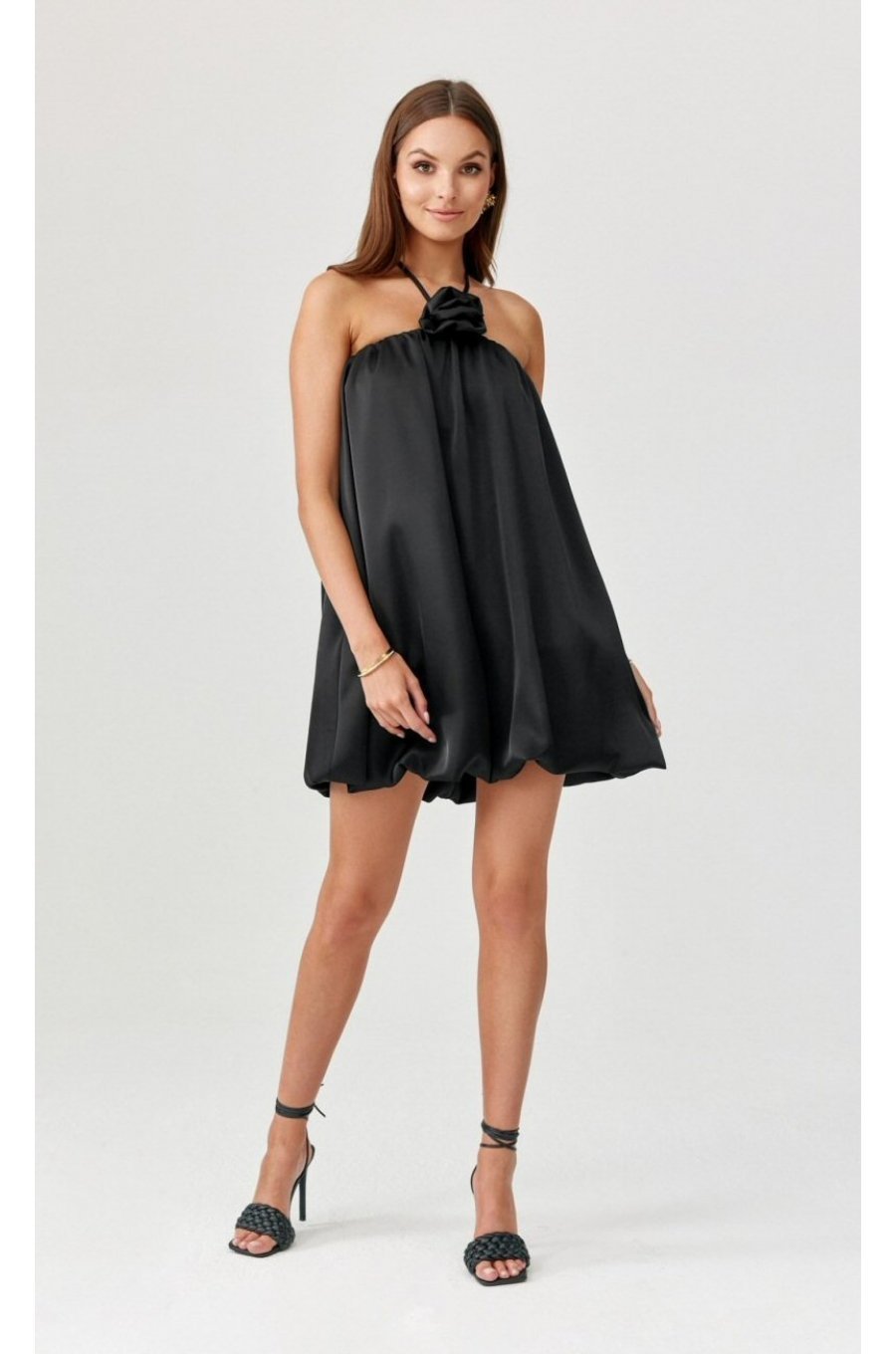 Rochie neagra din satin babydoll scurta cu umerii goi SienaR 3 - jojofashion.ro