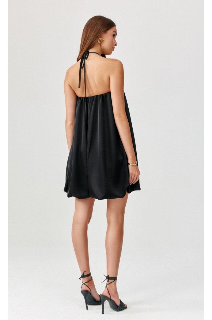 Rochie neagra din satin babydoll scurta cu umerii goi SienaR 4 - jojofashion.ro