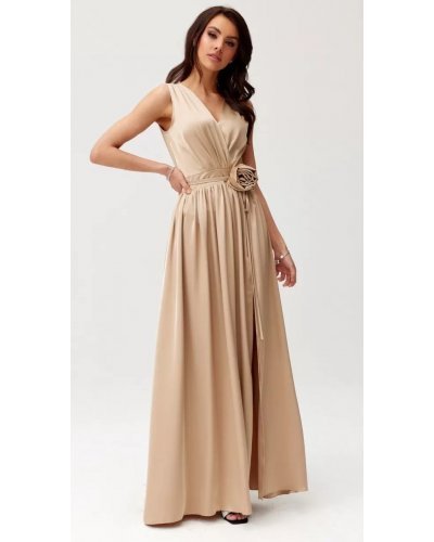 Rochie lunga din satin bej cu floare in talie PalomaR Rochii satin, Rochie lunga din satin bej cu floare in talie PalomaR - jojofashion.ro