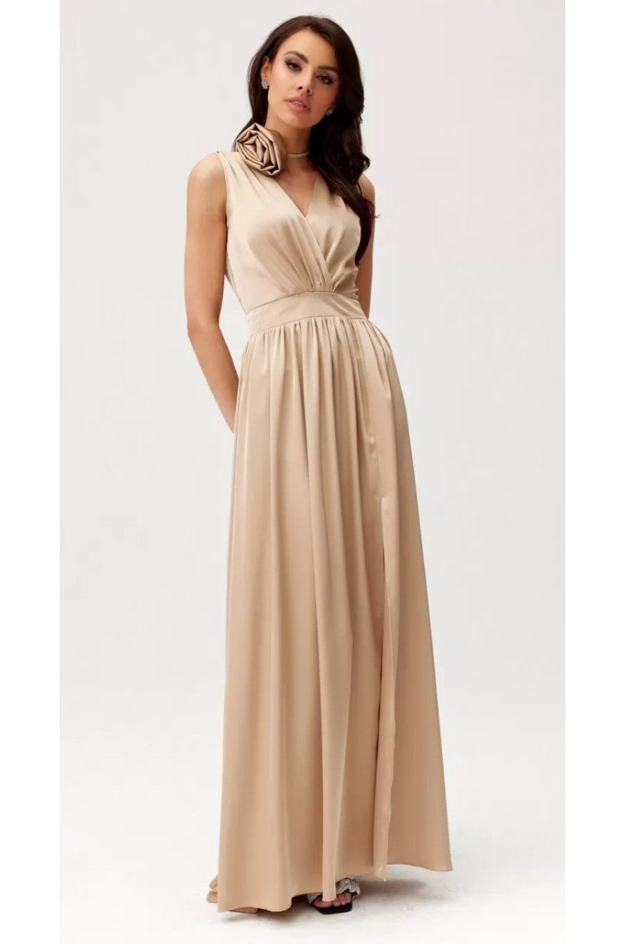 Rochie lunga din satin bej cu floare in talie PalomaR 4 - jojofashion.ro