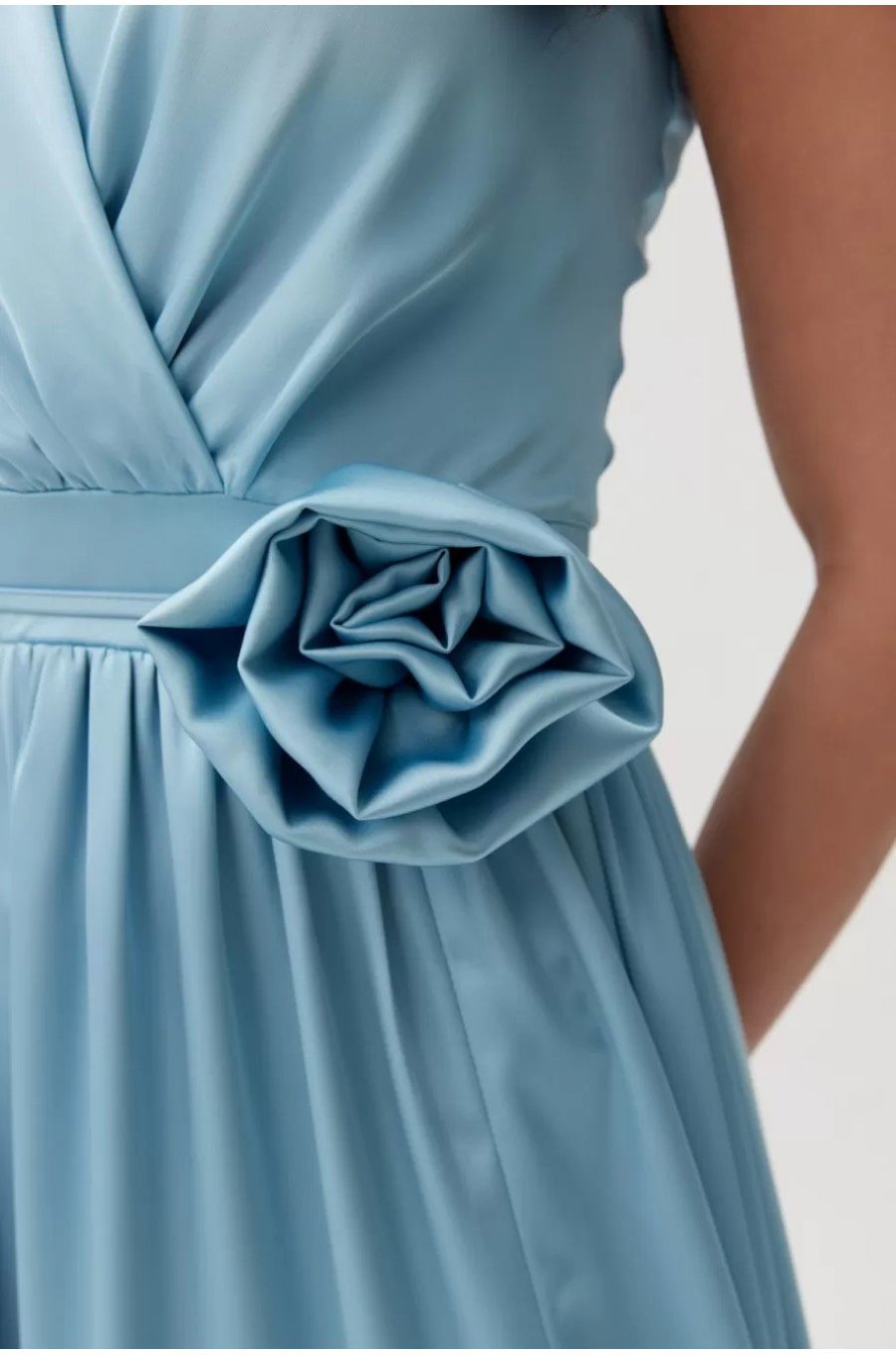Rochie lunga din satin bleu cu floare in talie PalomaR 4 - jojofashion.ro