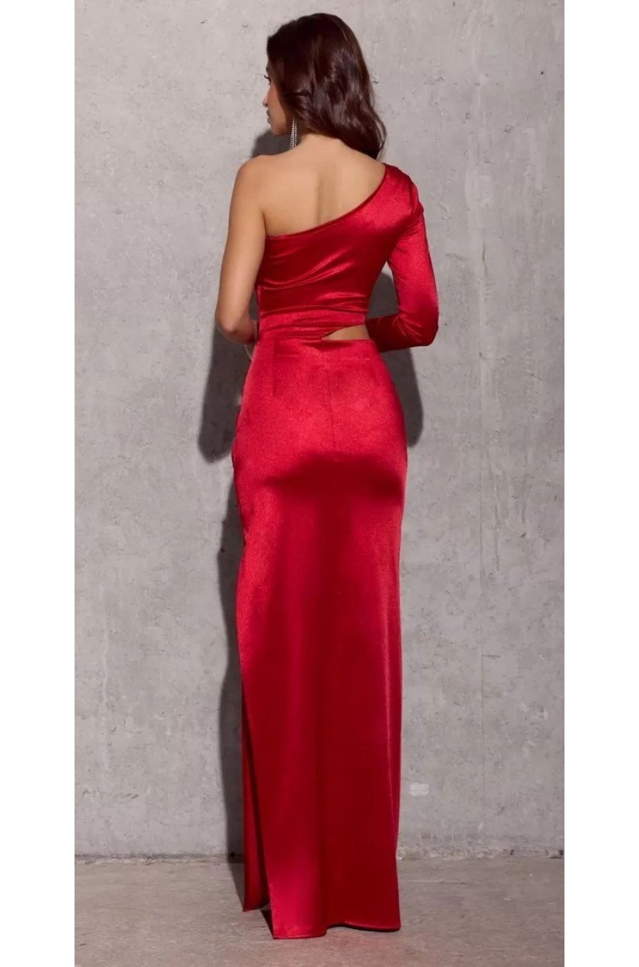 Rochie lunga mulata rosie din satin cu un umar gol si o singura maneca EdithR 2 - jojofashion.ro