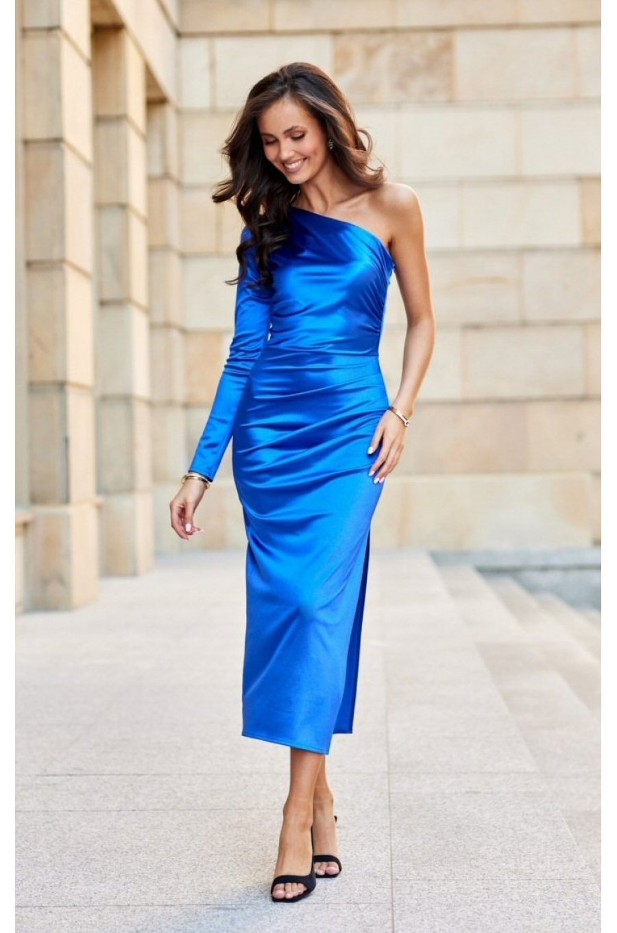 Rochie din satin albastra mulata cu un umar gol Jonna 3 - jojofashion.ro