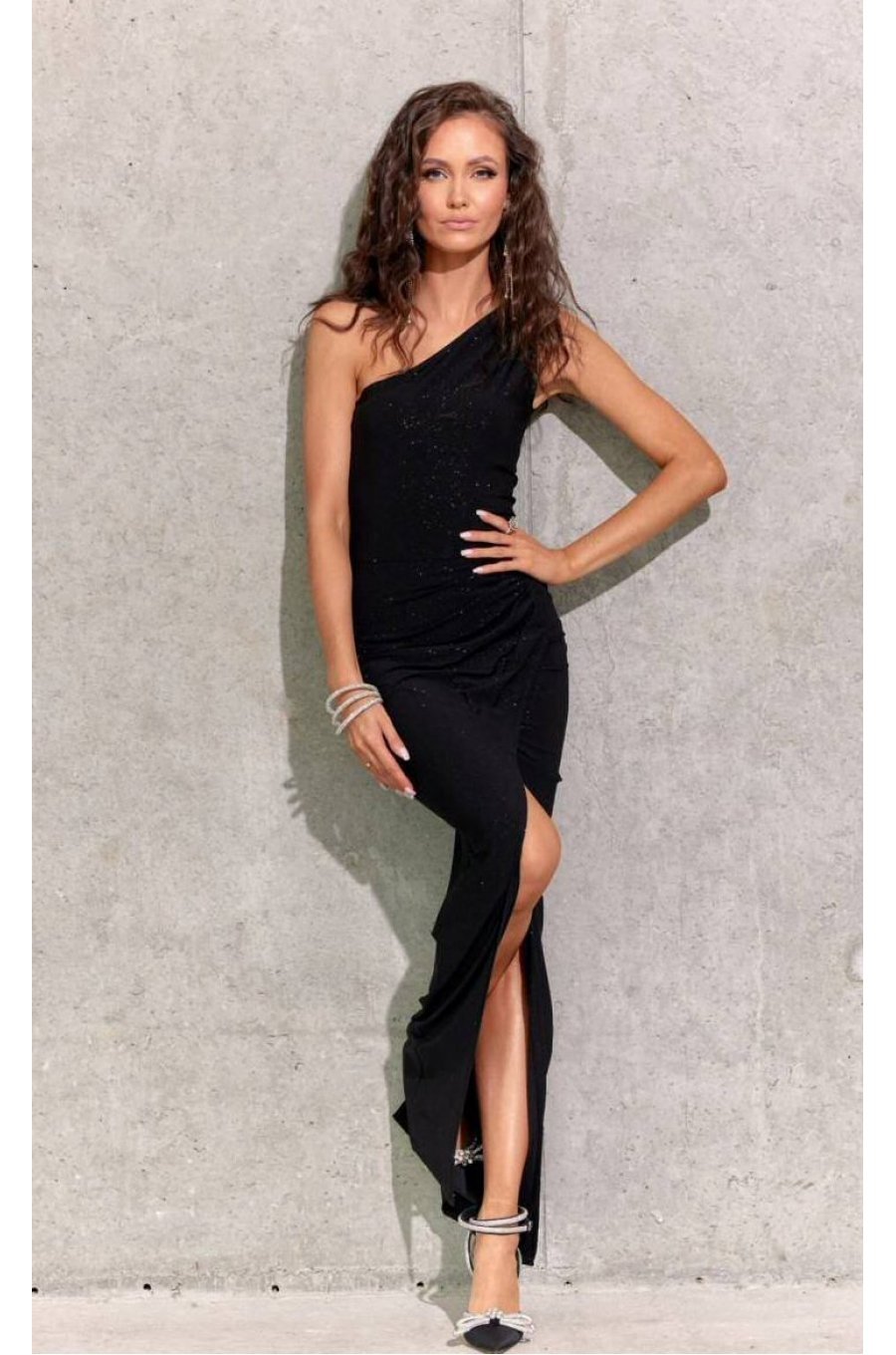 Rochie de seara lunga, din brocard, neagra, mulata, cu un umar gol, Elaisa 3 - jojofashion.ro