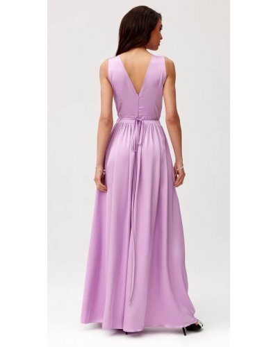 Rochie eleganta lunga, din satin, lila, cu floare in talie, PalomaR Rochii lungi, Rochie eleganta lunga, din satin, lila, cu floare in talie, PalomaR - jojofashion.ro