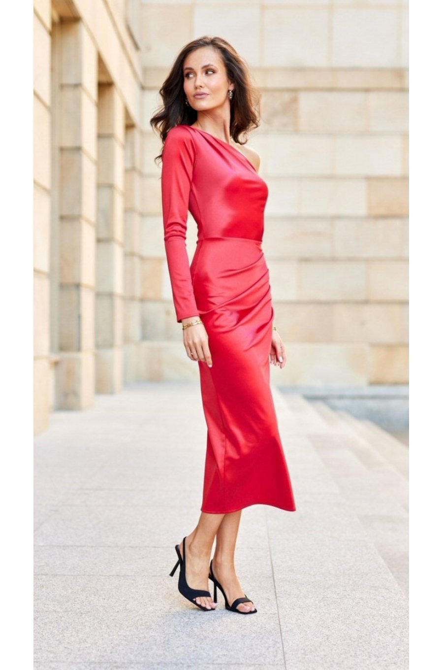 Rochie eleganta rosie din satin mulata cu un umar gol Jonna 4 - jojofashion.ro
