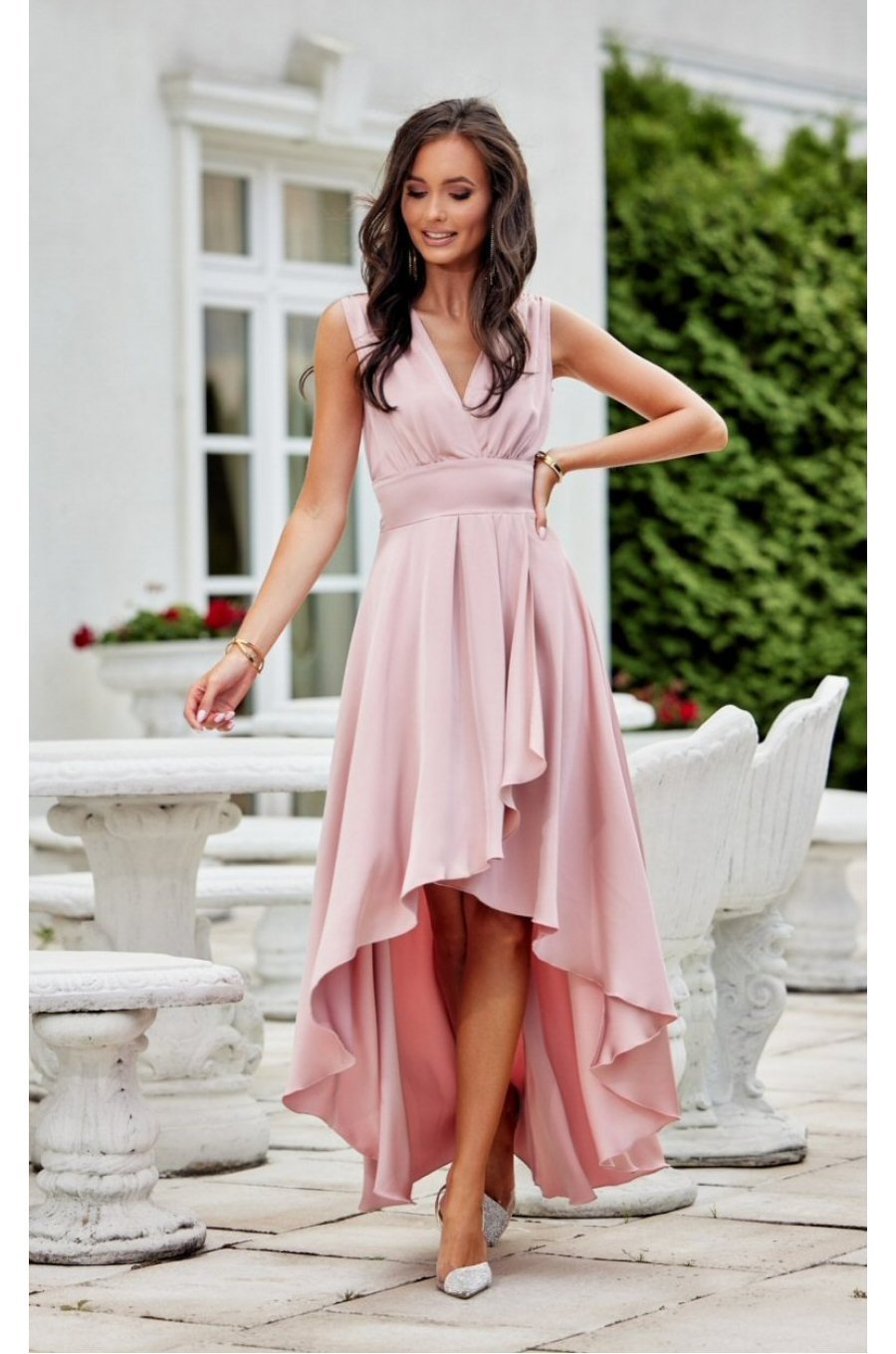Rochie midi eleganta din satin roz pudra asimetrica cu trena Jennifer 1 - jojofashion.ro