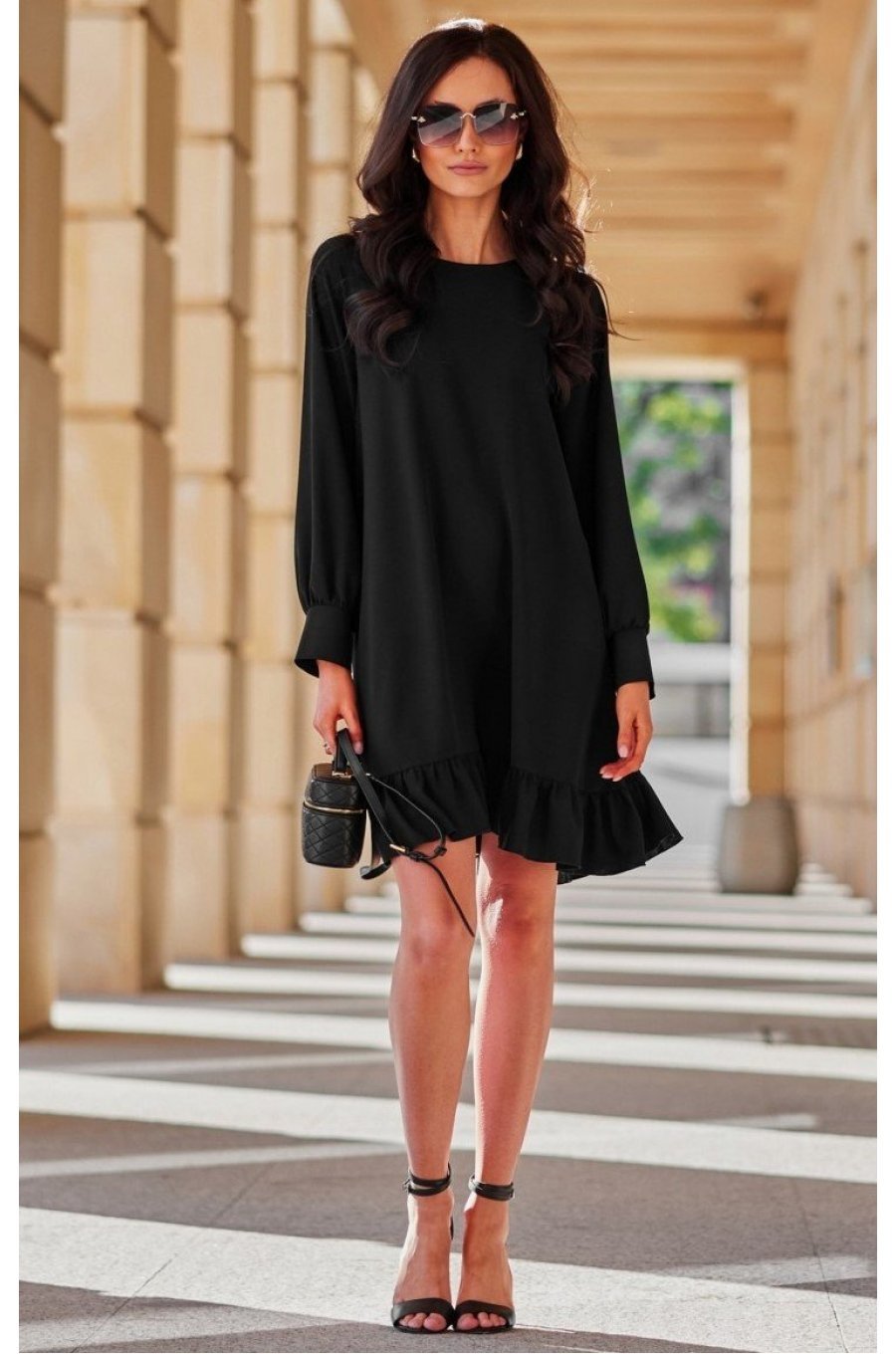 Rochie scurta neagra cu maneca lunga si volan SintraR 1 - jojofashion.ro