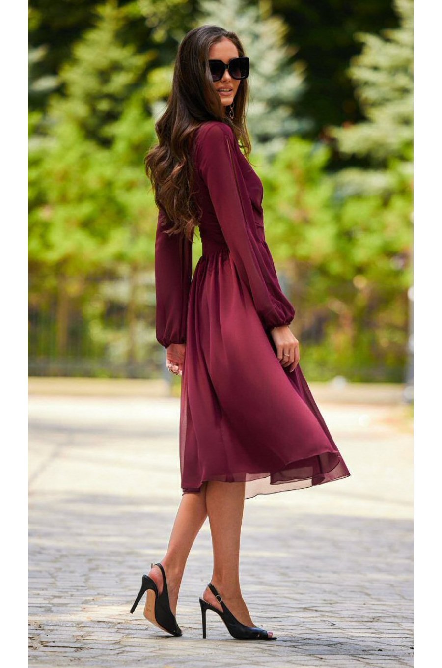 Rochie midi din voal burgundy vaporoasa cu maneca lunga Melen 2 - jojofashion.ro