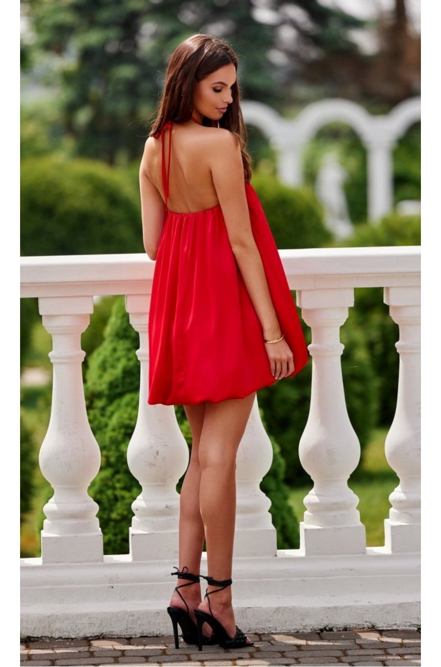 Rochie rosie din satin scurta babydoll cu umerii goi SienaR 2 - jojofashion.ro