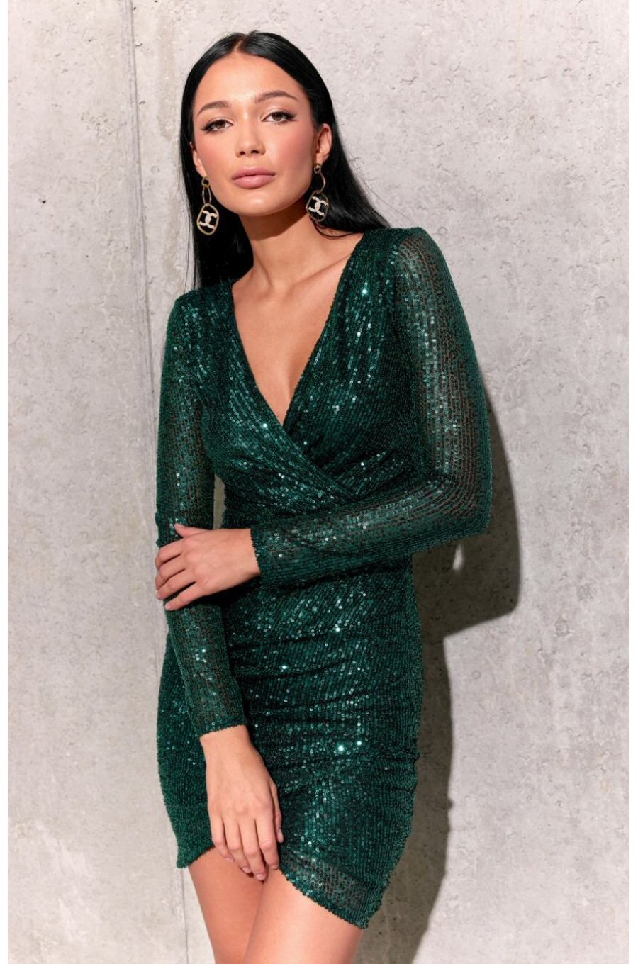 Rochie scurta verde mulata din paiete cu maneca lunga Megan  1 - jojofashion.ro