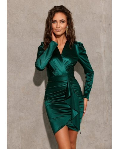 Rochie scurta din satin verde smarald mulata cu maneca lunga Luccia Rochii satin, Rochie scurta din satin verde smarald mulata cu maneca lunga Luccia - jojofashion.ro