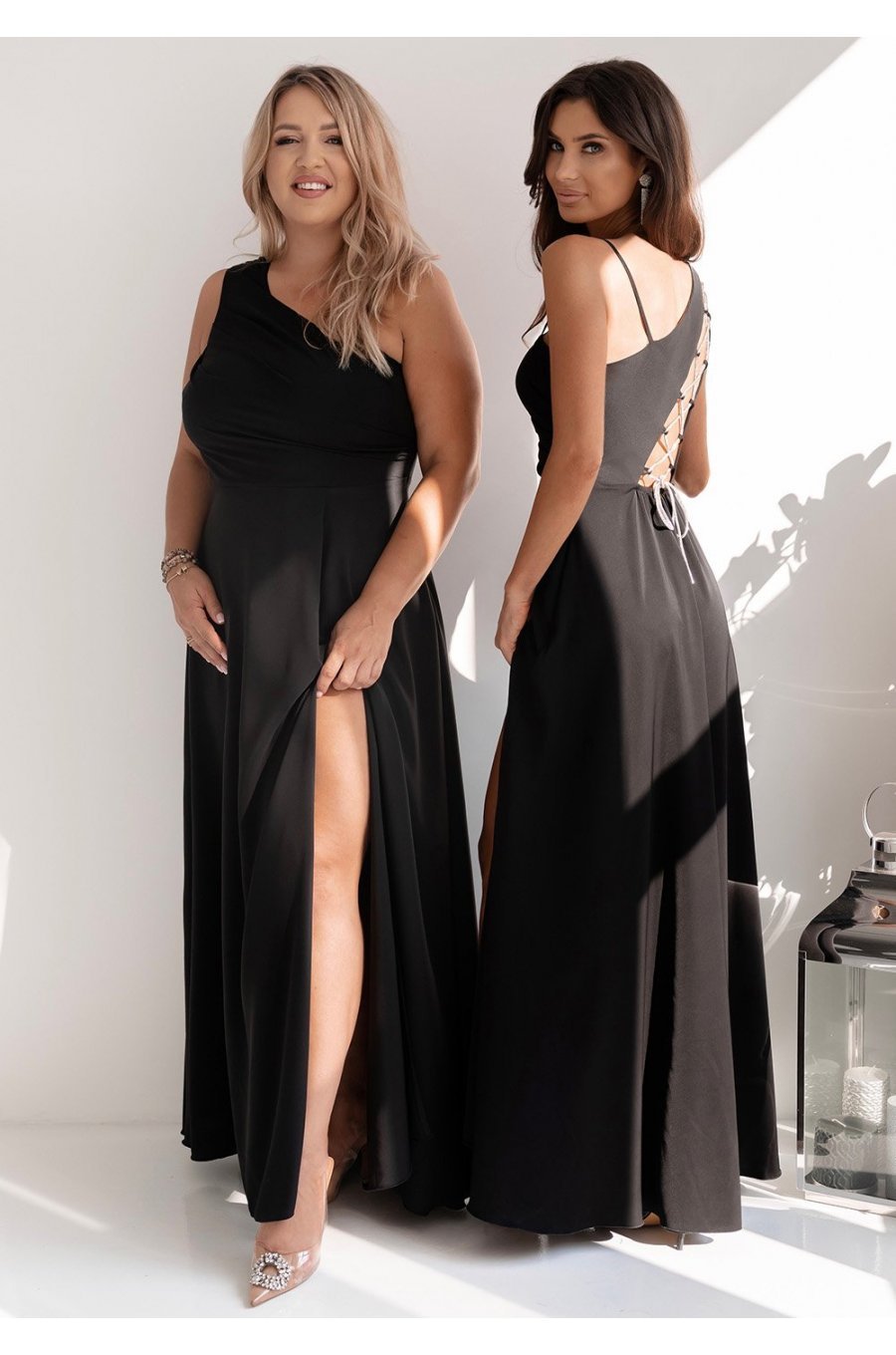 Rochie de ocazie lunga neagra cu un umar gol vaporoasa Monako 3 - jojofashion.ro