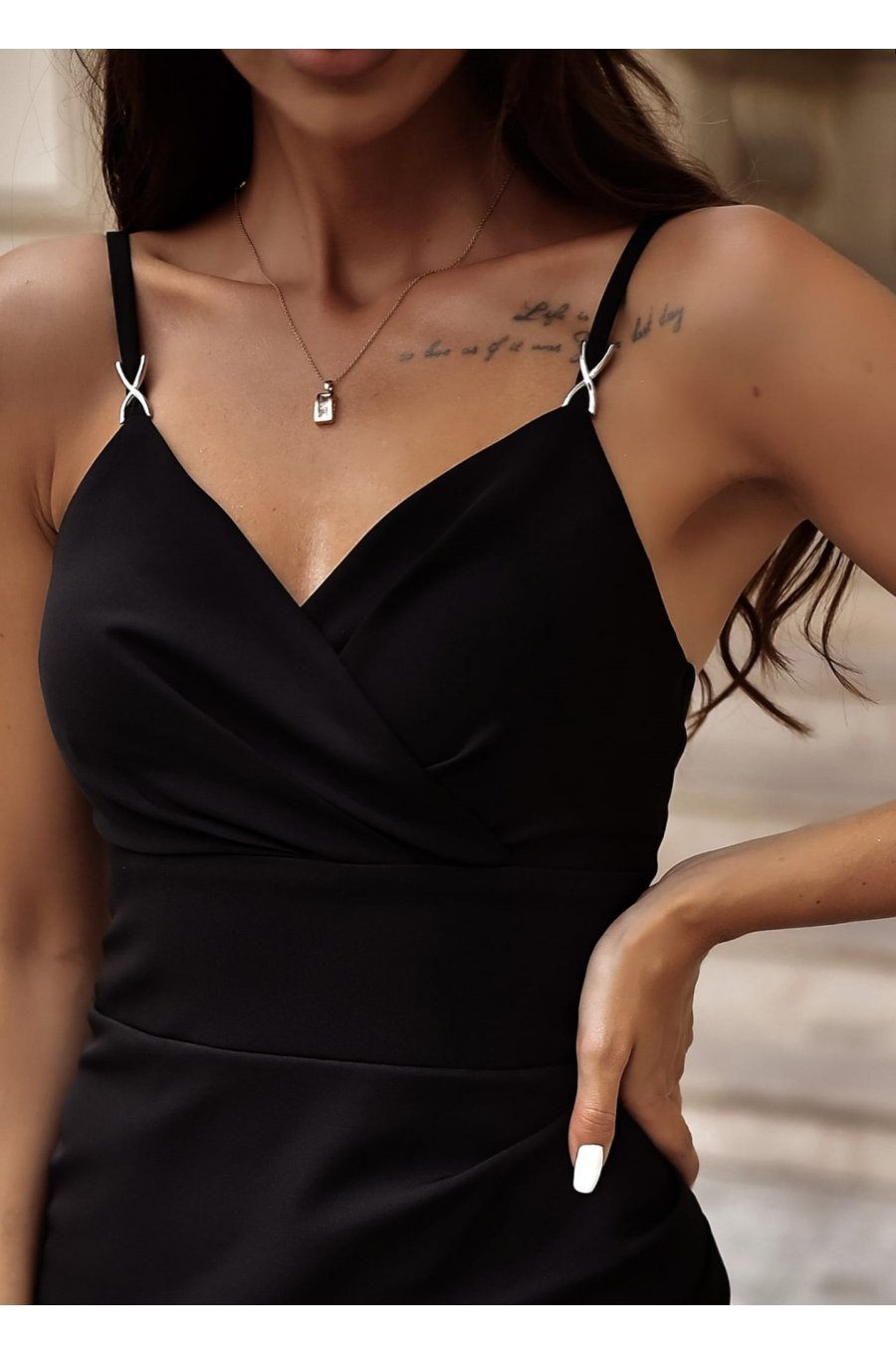 Rochie scurta neagra petrecuta drapata KeliW2 Rochie scurta neagra petrecuta drapata KeliW2 3 - jojofashion.ro