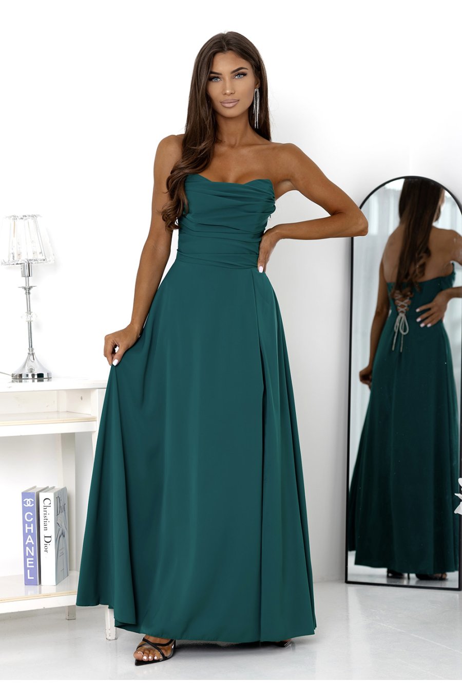 Rochie eleganta lunga verde vaporoasa cu corset si umeri goi VenussW 3 - jojofashion.ro