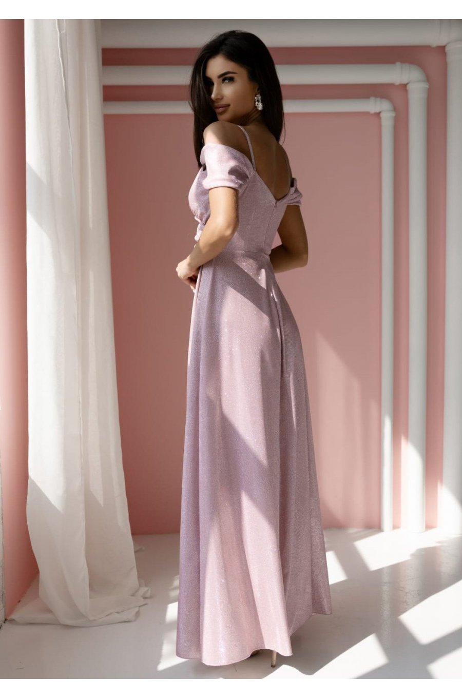 Rochie lunga eleganta glitter roz pal cu umerii goi ValentinaLux 2 - jojofashion.ro